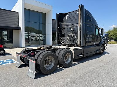 2023 Volvo VNL64T860