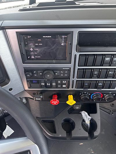2025 Mack GRANITE 64BT