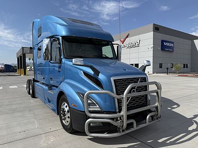 2022 Volvo VNL64T860