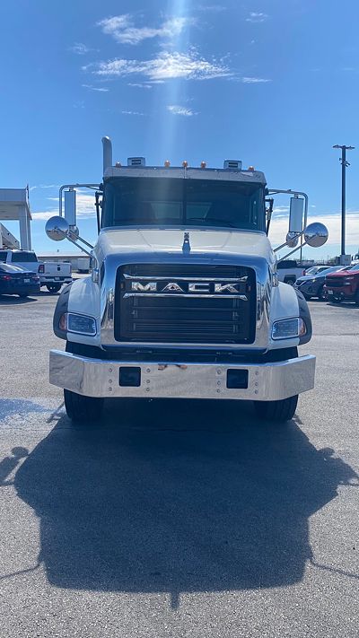 2026 Mack GRANITE 64BR