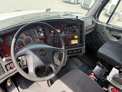 2018 Freightliner 114SD