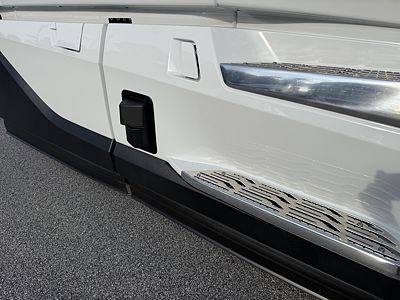 2027 Volvo VNL64T860