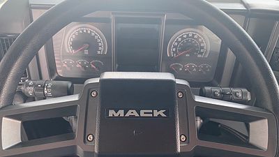2024 Mack MD642