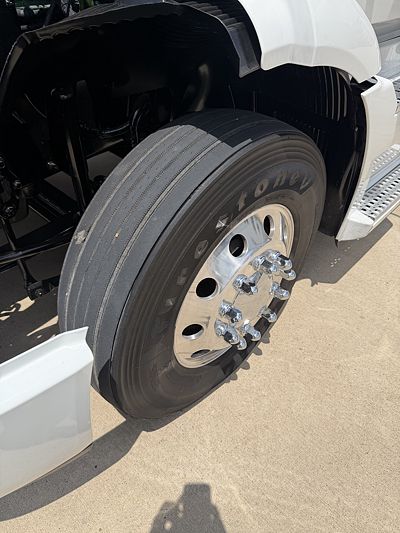 2019 Volvo VNR64T400