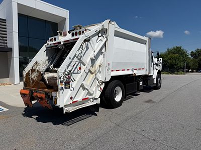 2016 Freightliner M2 106