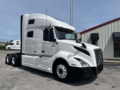 2022 Volvo VNL64T760