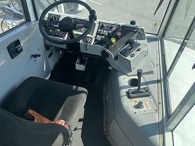 2022 Autocar ACTT42