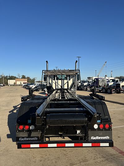 2026 Mack GR64F