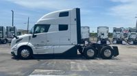 2025 Volvo VNL64T860