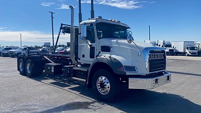 2026 Mack GRANITE 64BR