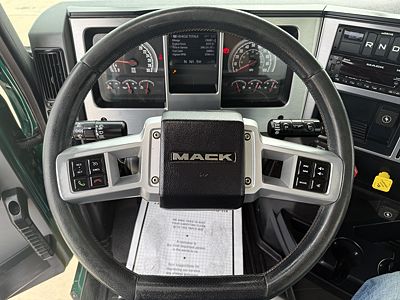2025 Mack PIN64T