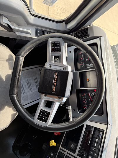 2022 Mack ANTHEM 64T