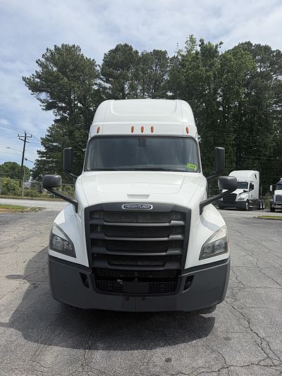 2019 Freightliner CASCADIA 126