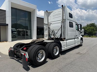 2019 Volvo VNL64T860