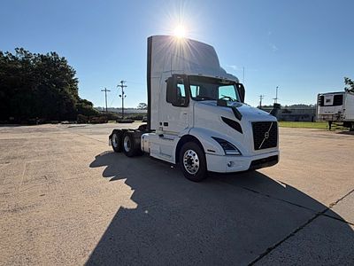2022 Volvo VNR