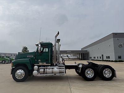 2025 Mack PIN64T