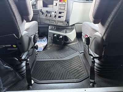 2027 Volvo VNL64T860