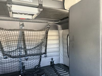 2022 Freightliner CASCADIA 126