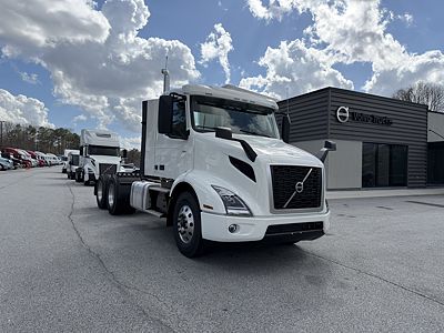2027 Volvo VNR64T300
