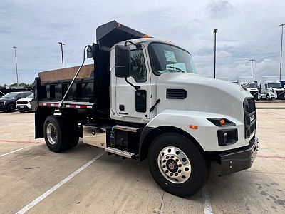 2027 Mack MD742