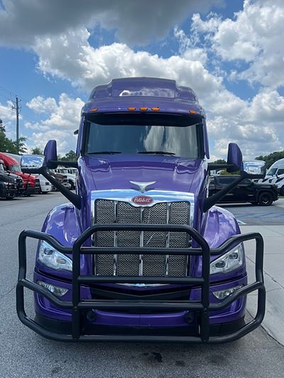 2024 Peterbilt 579