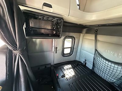 2022 Freightliner CASCADIA 126