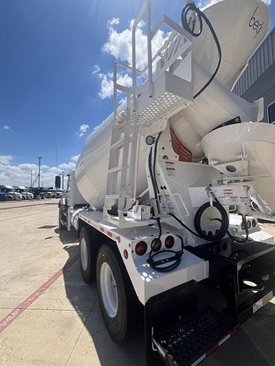 2027 Mack GRANITE 64B