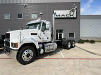2025 Mack PINNACLE 64T