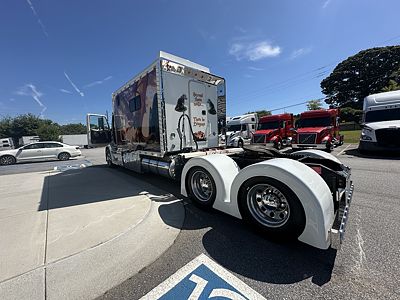 2016 Volvo VNL