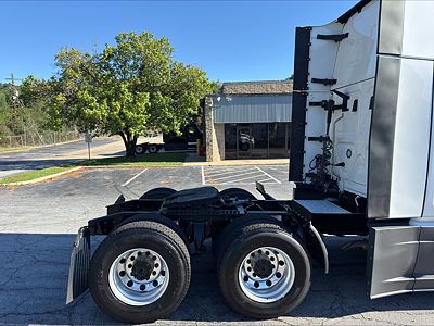 2024 Freightliner CASCADIA 126
