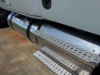 2020 Freightliner CASCADIA 126