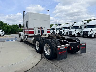 2022 Peterbilt 567