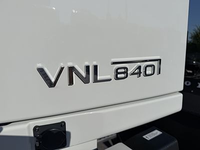 2027 Volvo VNL64T840