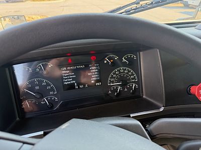 2023 Volvo VNL64T760