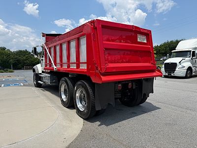 2016 Mack GU713