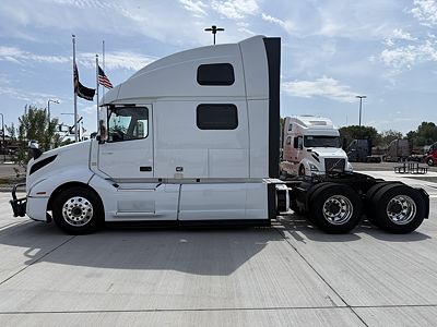 2023 Volvo VNL64T860