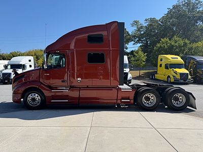 2024 Volvo VNL64T860