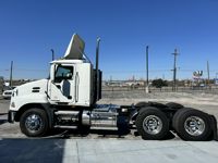 2016 Mack PINNACLE CXU613