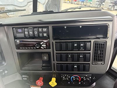 2021 Mack ANTHEM 64T