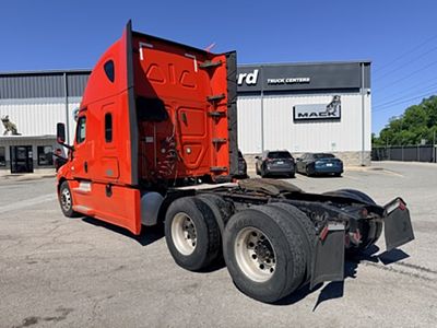 2020 Freightliner CASCADIA 126