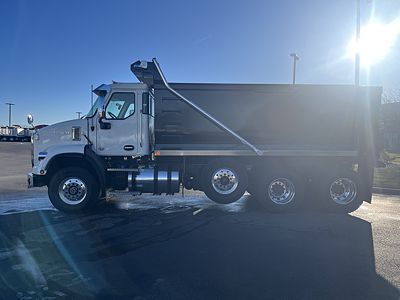 2025 Autocar DC64