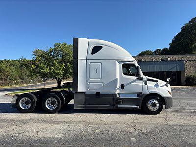 2024 Freightliner CASCADIA 126