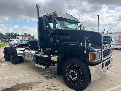 2027 Mack PINNACLE 64T