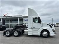 2018 Volvo VNL64T300