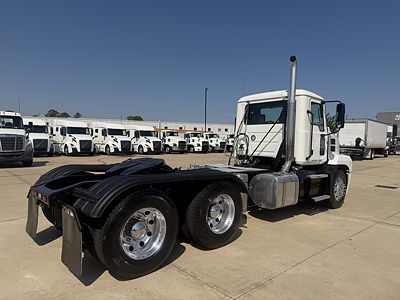 2020 Mack ANTHEM 64T