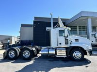 2016 Mack PINNACLE CXU613