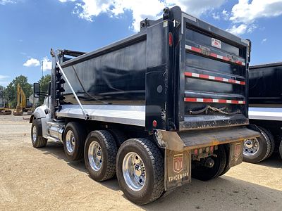 2025 Kenworth T880