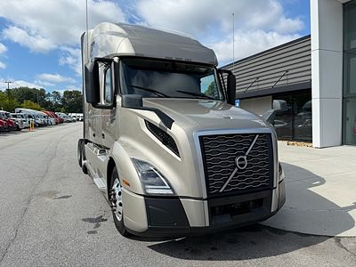 2023 Volvo VNL64T760