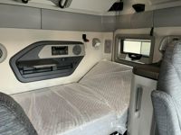 2025 Volvo VNL64T660