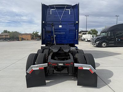 2024 Volvo VNL64T860